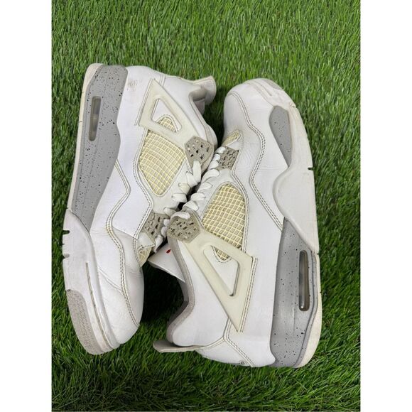 Size 10.5 - Jordan 4 Retro Mid White Oreo - Picture 7 of 9